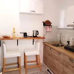 Kiki's Apartament *
