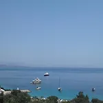 Kiki's شقة برباتي