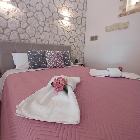 Apartament Kiki's *