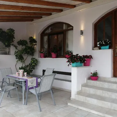 Apartament Kiki's